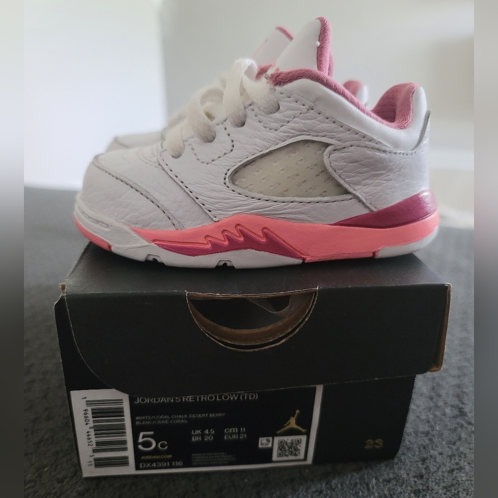 AIR JORDAN 5 RETRO LOW Desert Berry